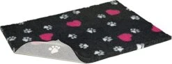 Non-Slip Vet Bed Charcoal And Cerise Hearts And White Paws 26x20 Inch